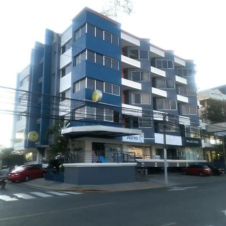 Apartahotel Jardines Metropolitanos Сантьяго-де-лос-Трейнта-Кабальєрос Екстер'єр фото