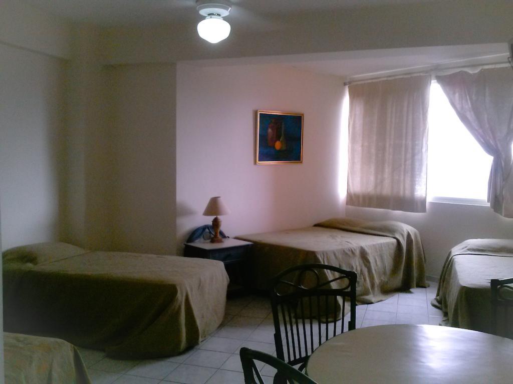 Apartahotel Jardines Metropolitanos Сантьяго-де-лос-Трейнта-Кабальєрос Екстер'єр фото