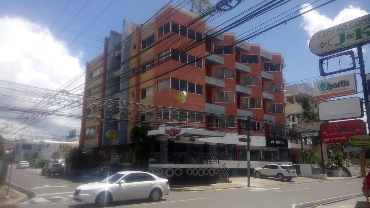 Apartahotel Jardines Metropolitanos Сантьяго-де-лос-Трейнта-Кабальєрос Екстер'єр фото