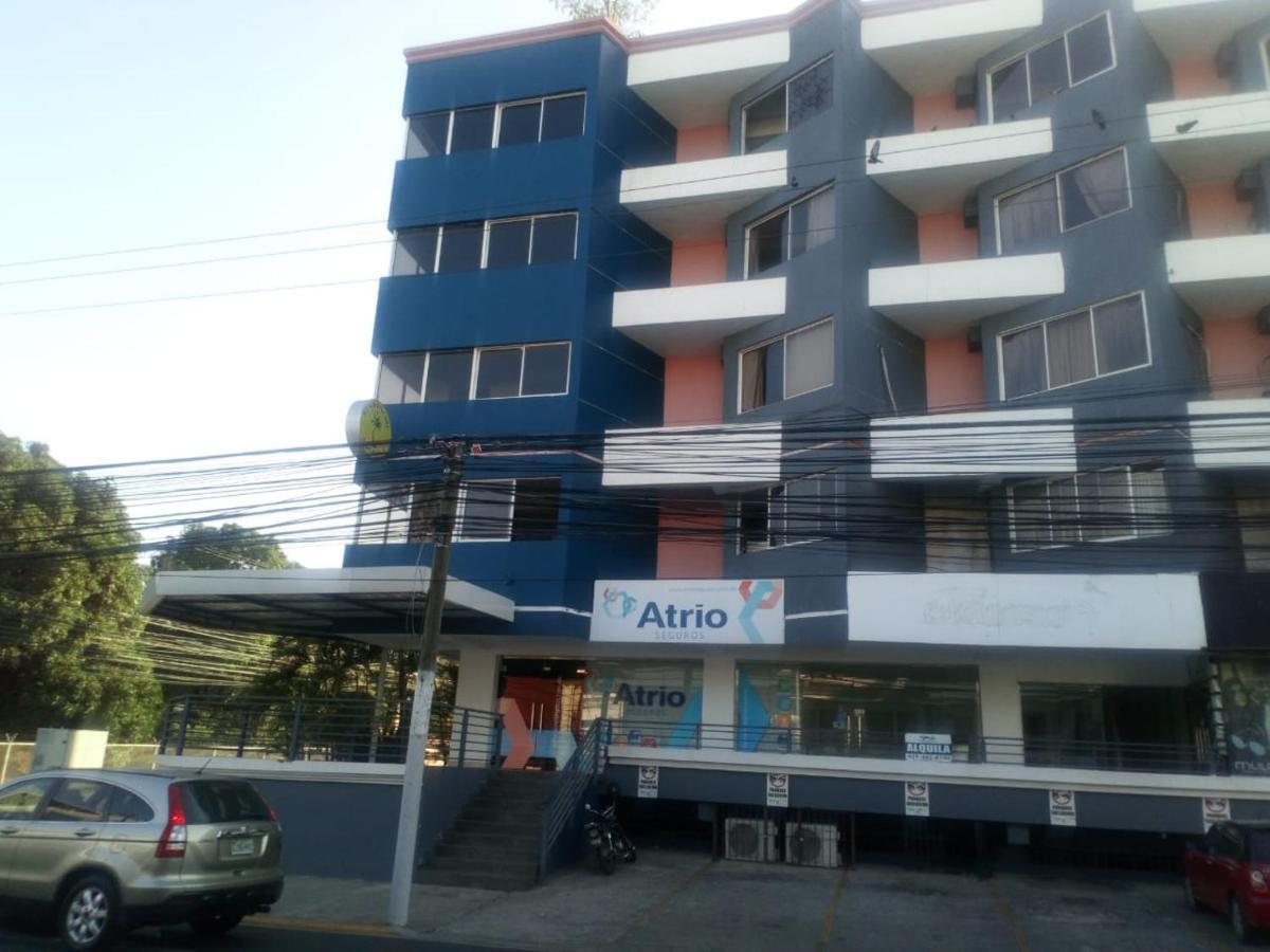 Apartahotel Jardines Metropolitanos Сантьяго-де-лос-Трейнта-Кабальєрос Екстер'єр фото