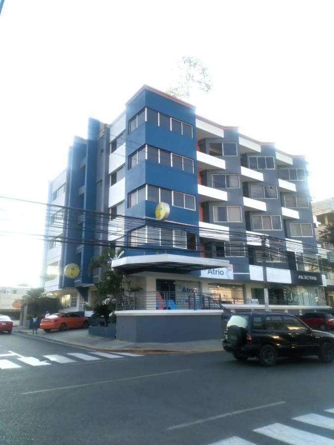 Apartahotel Jardines Metropolitanos Сантьяго-де-лос-Трейнта-Кабальєрос Екстер'єр фото